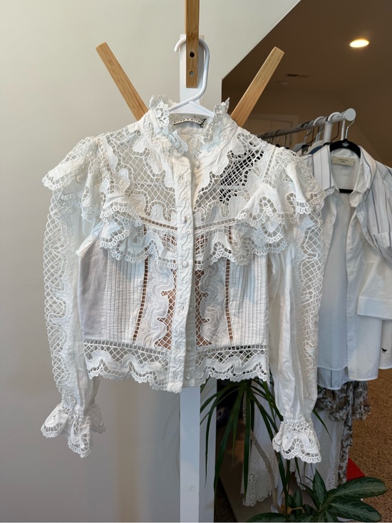 Alice + Olivia Jackets & Blazers - Alice + Olivia White Lace Ruffle Cape Jacket